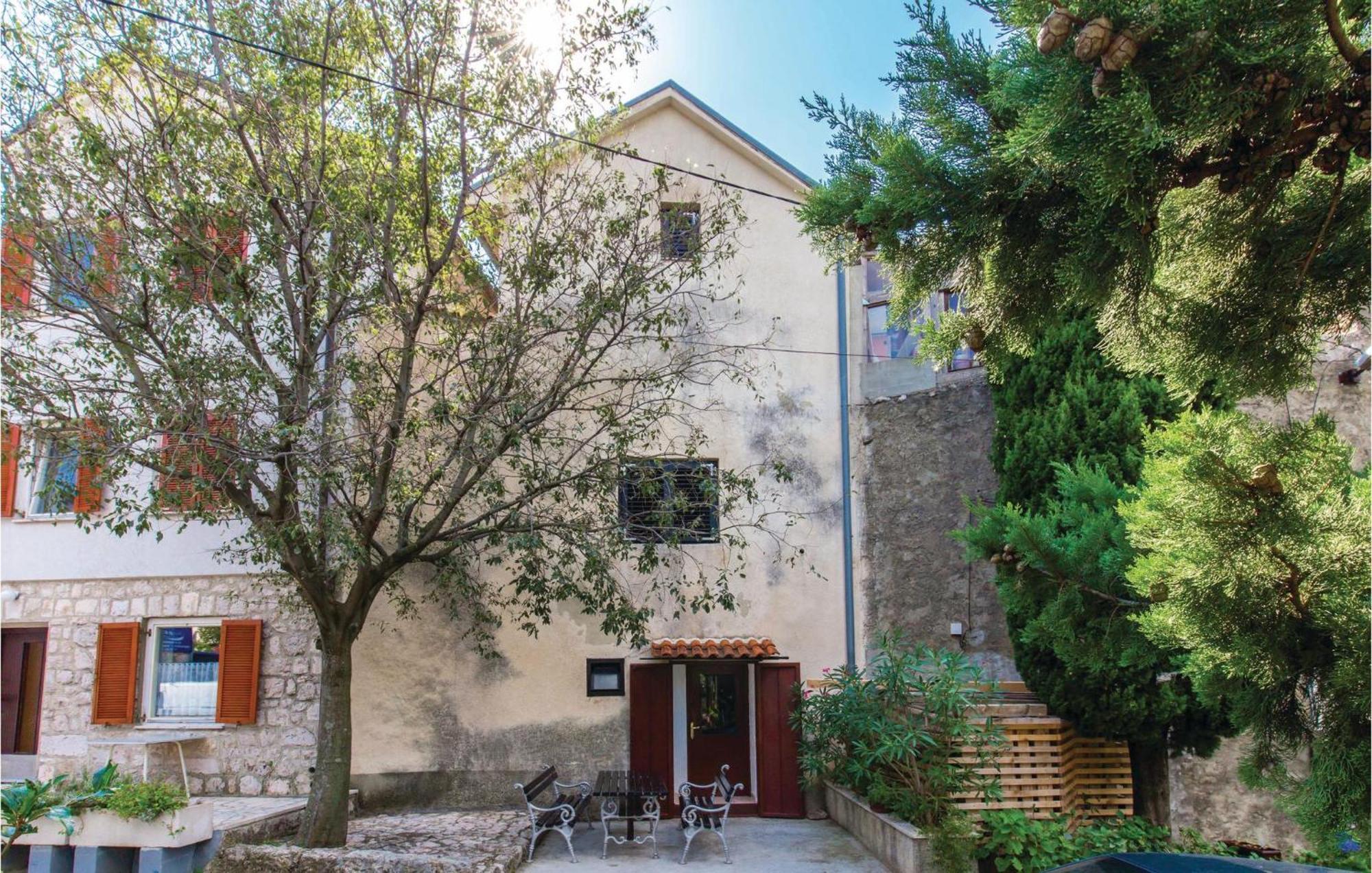 Amazing Apartment In Novi Vinodolski With Wifi Exterior foto